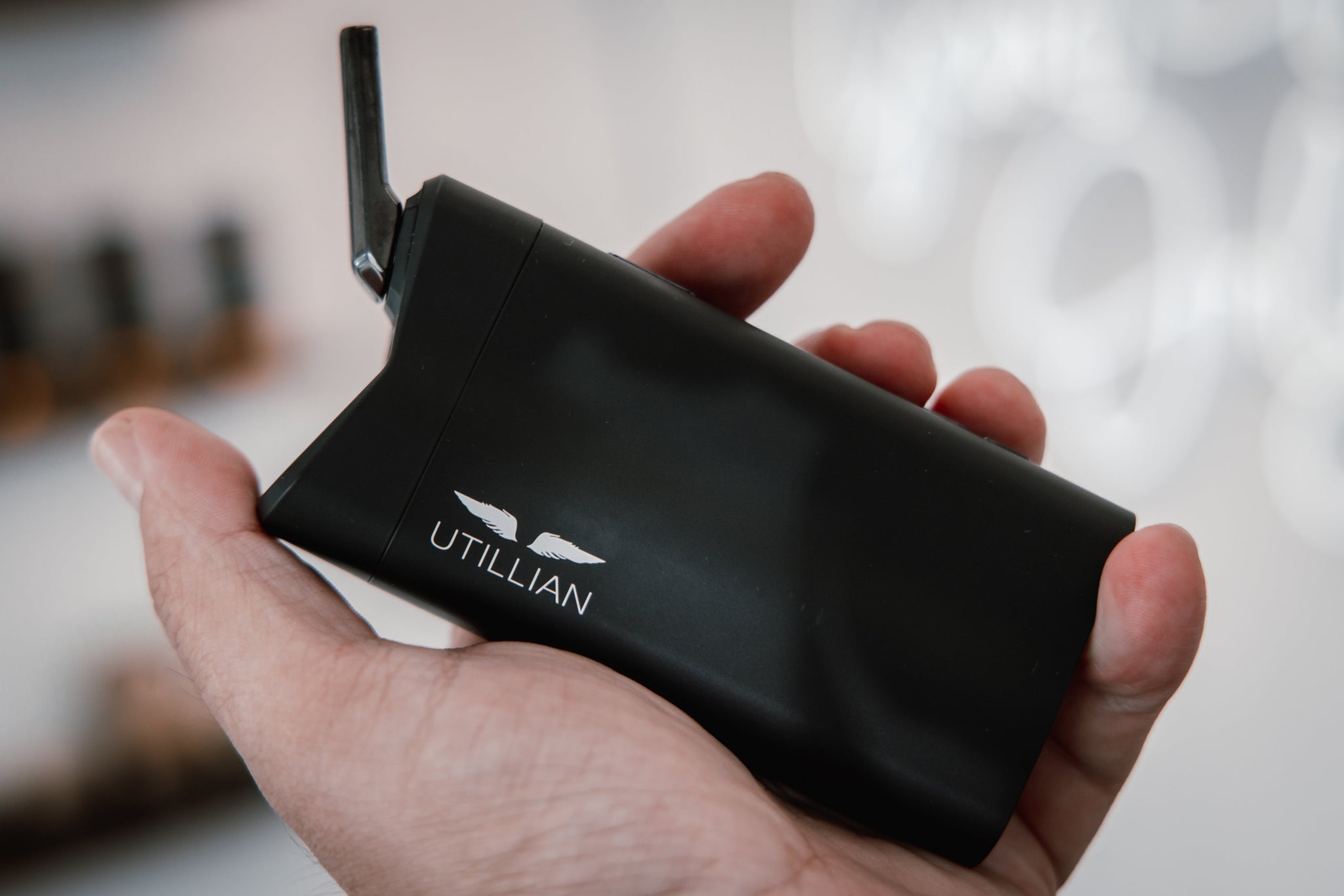 Utillian 850 dry herb vape review for uk medical cannabis