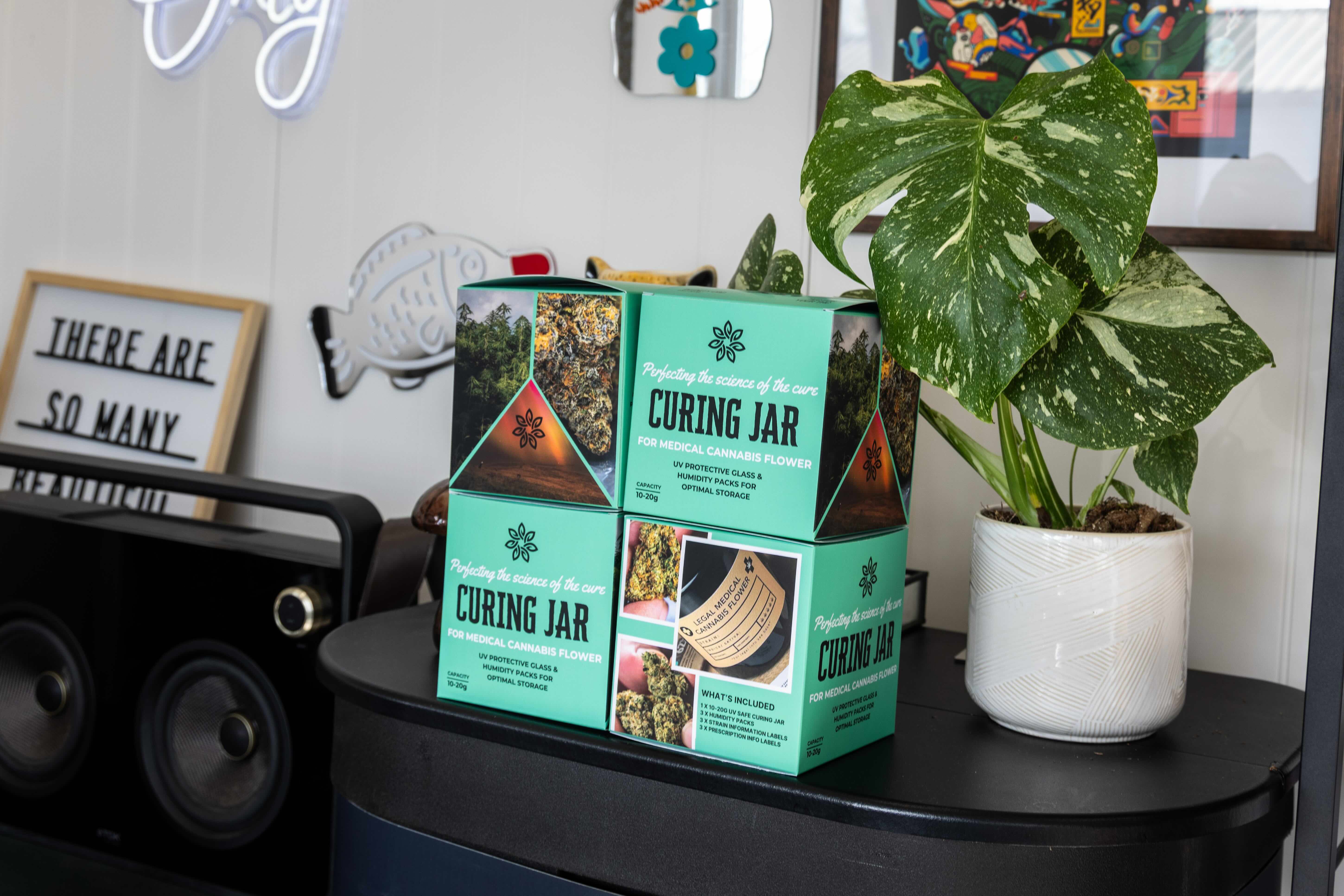 Medical Cannabis UV Storage Jar + FREE Humidity Packs
