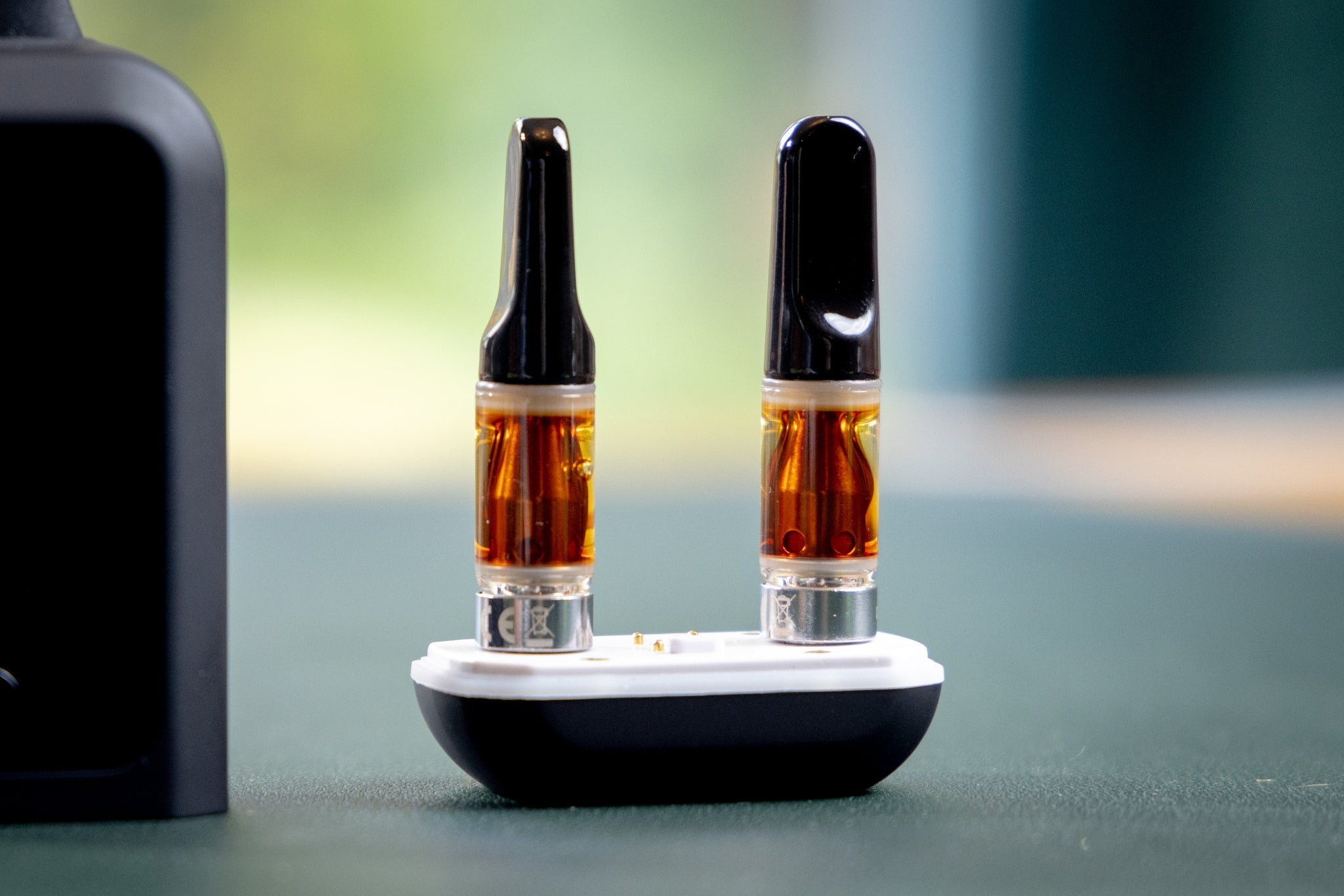 Dual Cart Battery 510 thread discreet medical cannabis battery