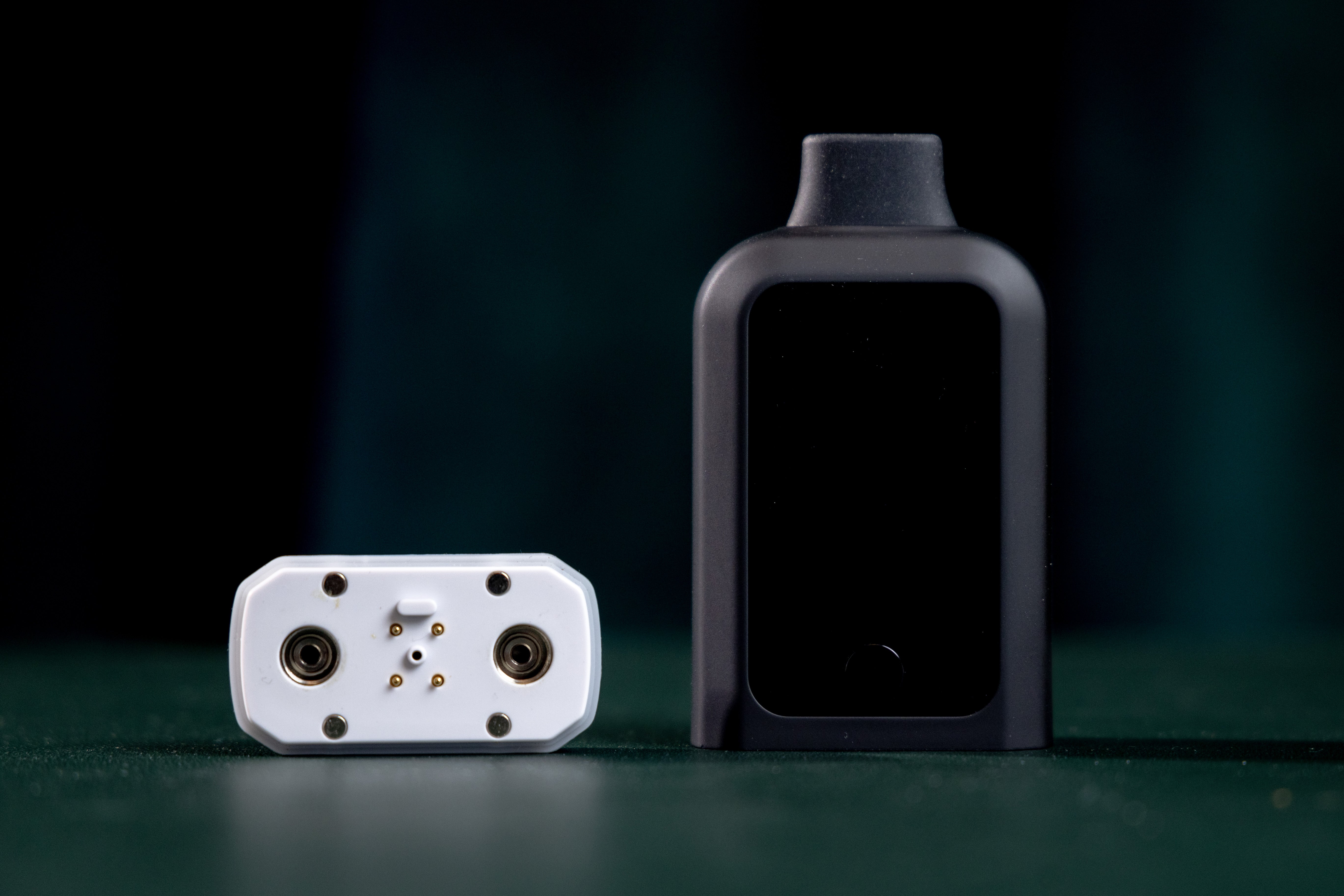 Dual Cart Battery 510 thread discreet medical cannabis battery