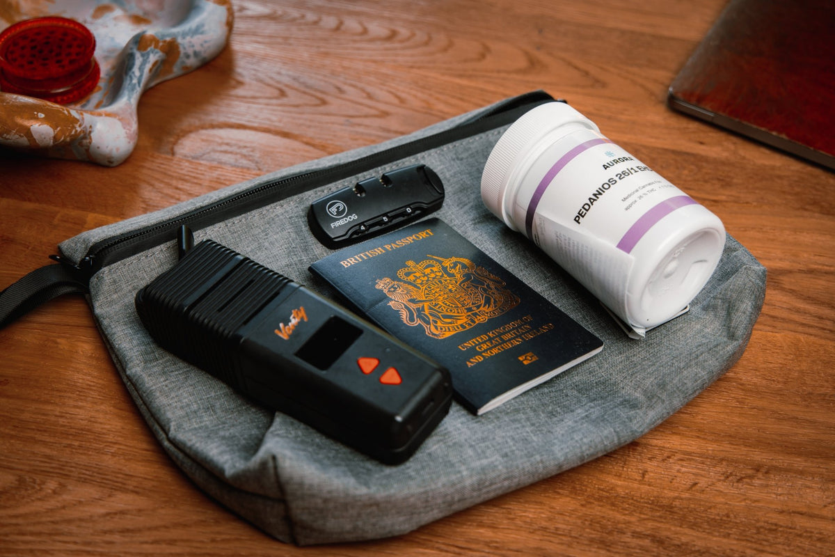 Curaleaf Inhalor Curaleaf Liquid Que Cart and new Medical Grade Inhaler Review ...