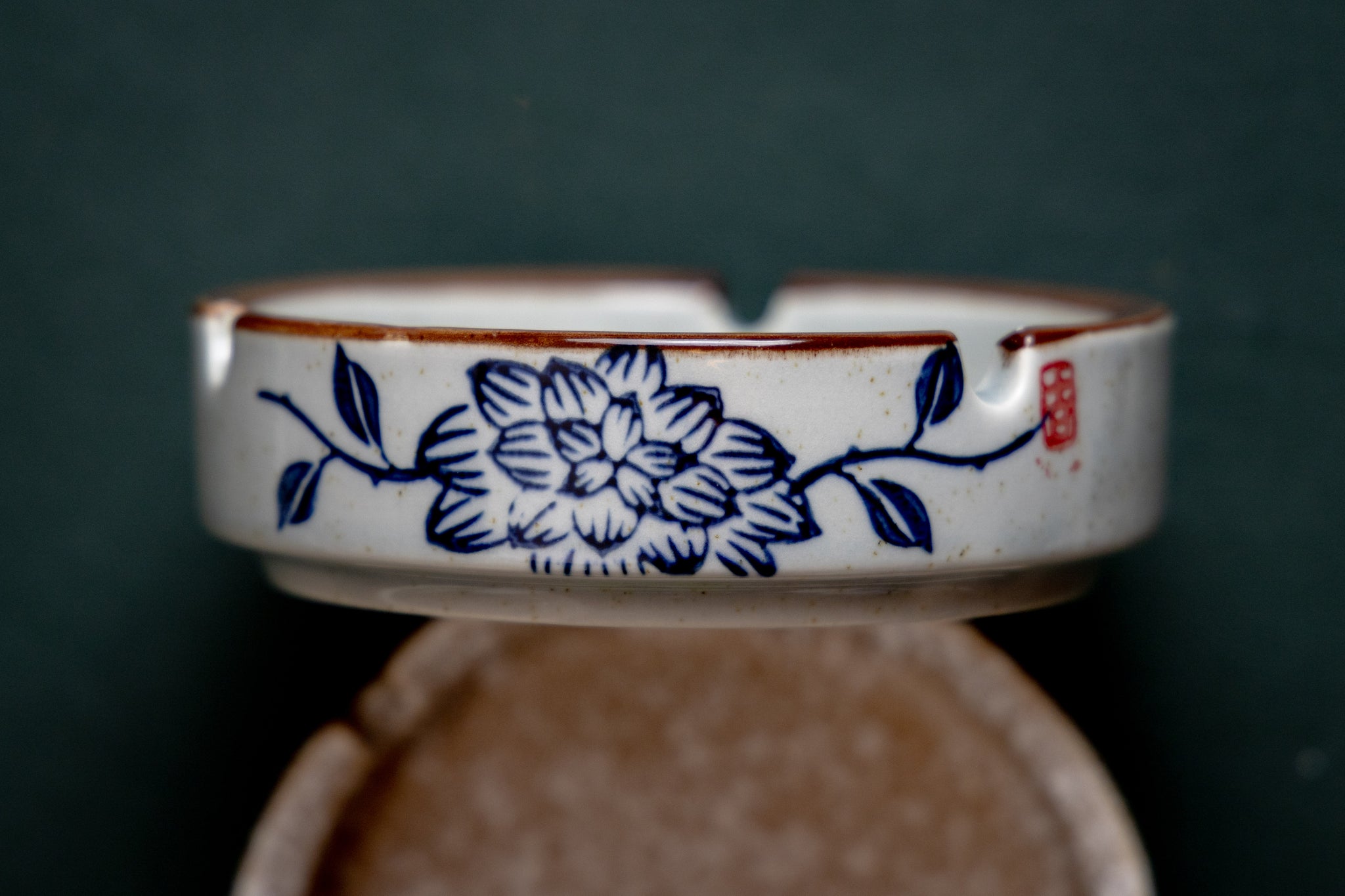 Ceramic AVB Ashtray For Medical Cannabis