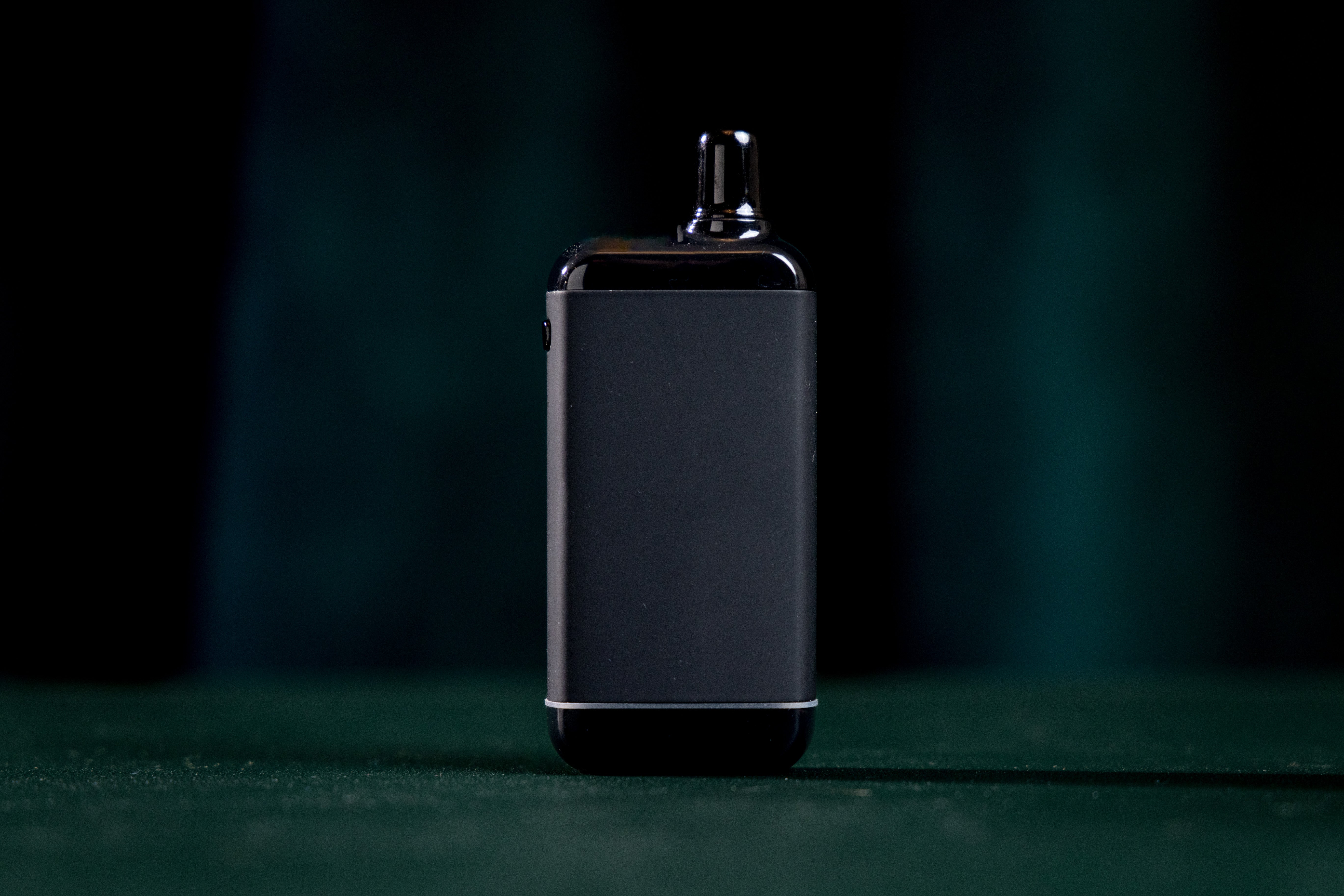 V Daily Discreet Cart Battery 510 thread medical cannabis battery