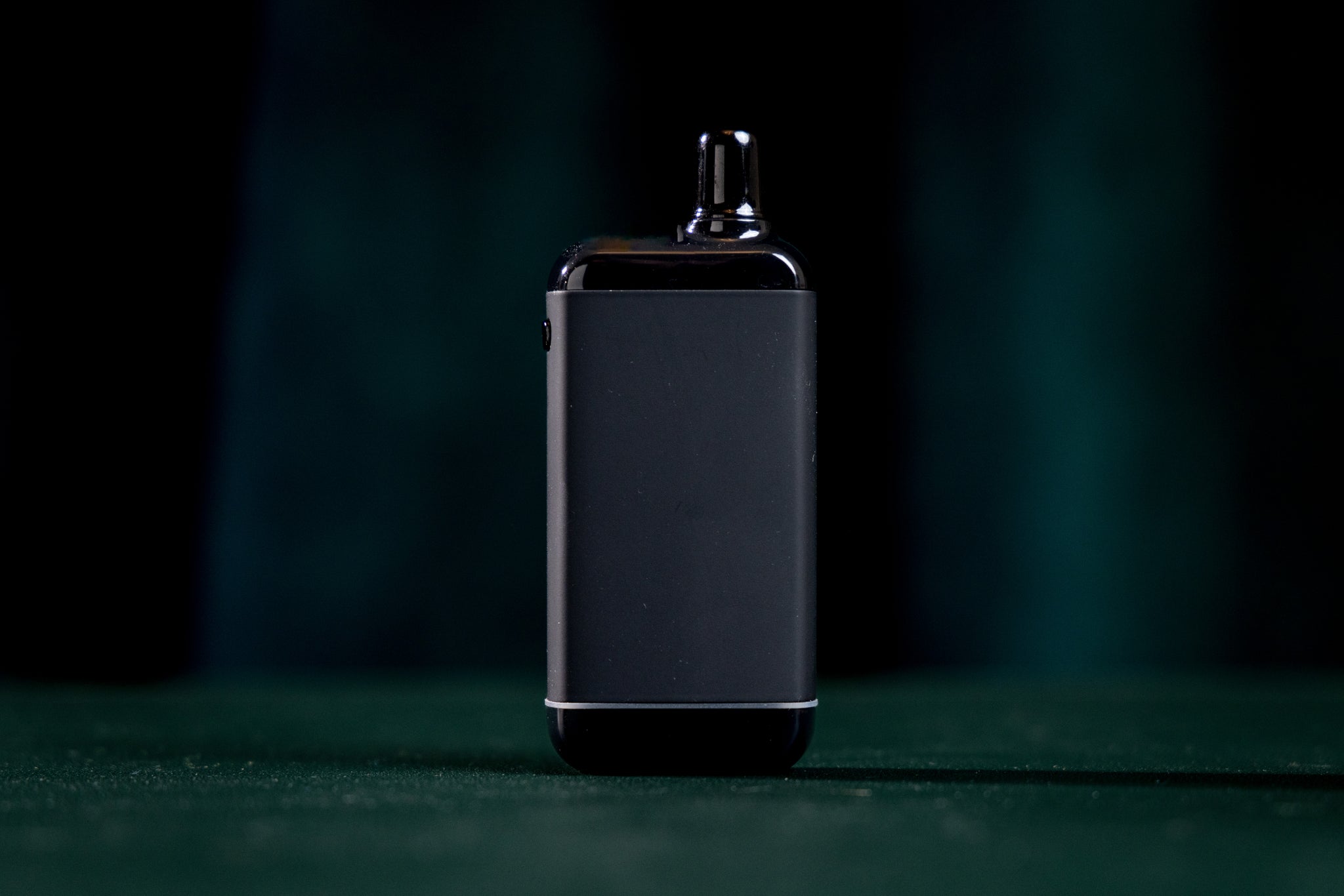 V Daily Discreet Cart Battery 510 thread medical cannabis battery